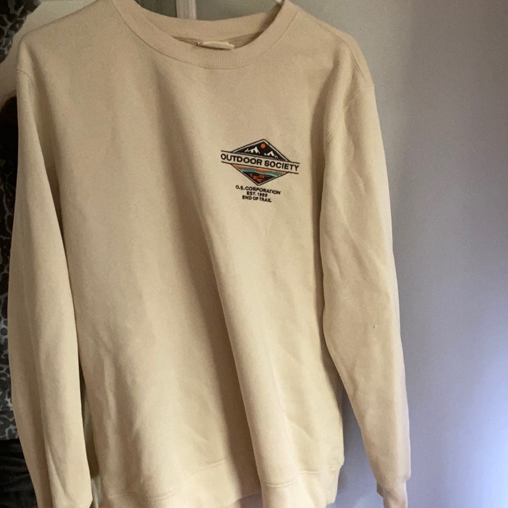 Tan H&M crew sweatshirt